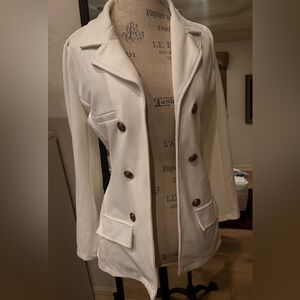 Chic Ivory Double-Breasted Blazer